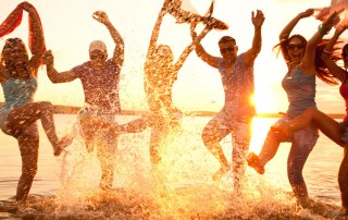 Juntos seguimos adelante cumpliendo años de forma única