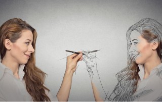 Sé tú, le disguste a quien le disguste. Sé tú.